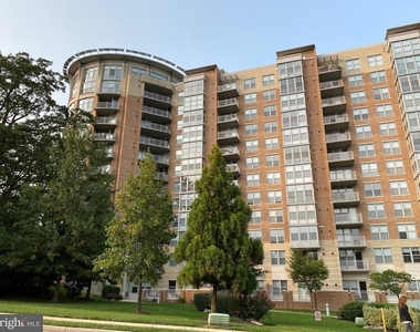 11800 Sunset Hills Road - Photo Thumbnail 44