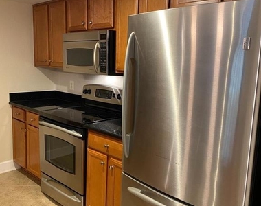 11800 Sunset Hills Road - Photo Thumbnail 10