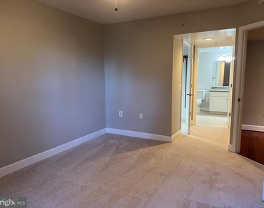 11800 Sunset Hills Road - Photo Thumbnail 48