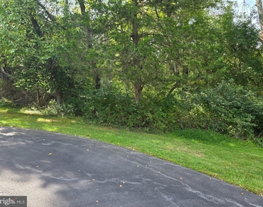 2370 Millwood Road - Photo Thumbnail 10