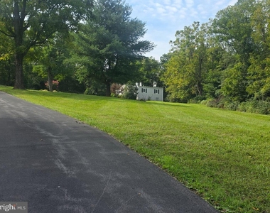 2370 Millwood Road - Photo Thumbnail 14
