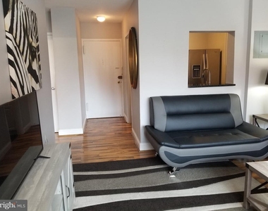 1021 Arlington Boulevard - Photo Thumbnail 14