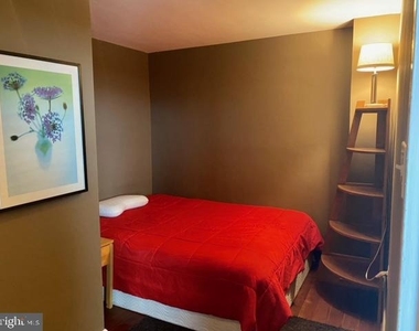 1011 Arlington Boulevard - Photo Thumbnail 17