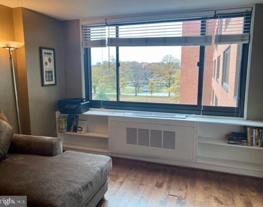 1011 Arlington Boulevard - Photo Thumbnail 13