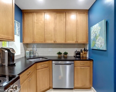 2883 S Abingdon Street - Photo Thumbnail 12