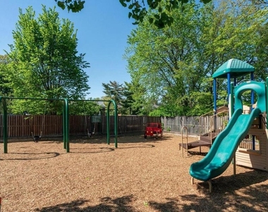 2883 S Abingdon Street - Photo Thumbnail 37