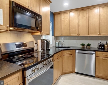 2883 S Abingdon Street - Photo Thumbnail 10