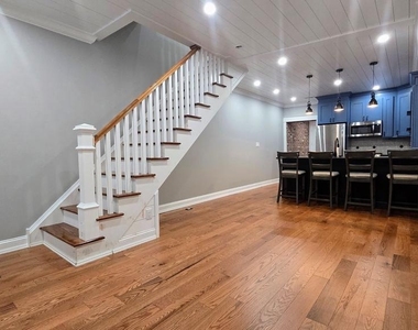 3936 Dexter Street - Photo Thumbnail 1
