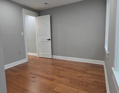 3936 Dexter Street - Photo Thumbnail 15