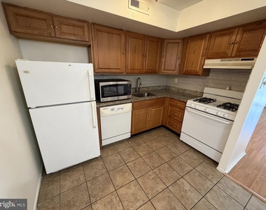 7751 Oxford Avenue - Photo Thumbnail 5