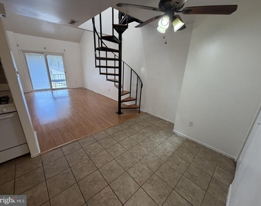 7751 Oxford Avenue - Photo Thumbnail 7