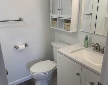 9750 Hilspach Street - Photo Thumbnail 6