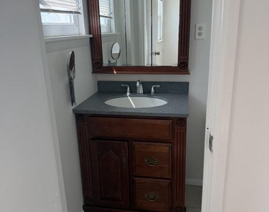9750 Hilspach Street - Photo Thumbnail 5
