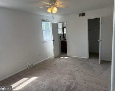 9750 Hilspach Street - Photo Thumbnail 4
