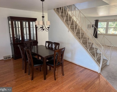 3555 Churchill Lane - Photo Thumbnail 3