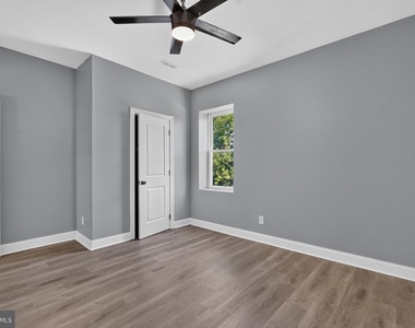 2141 S 64th Street - Photo Thumbnail 8