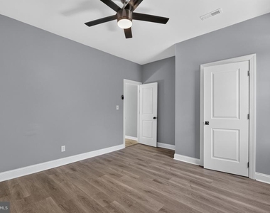 2141 S 64th Street - Photo Thumbnail 9