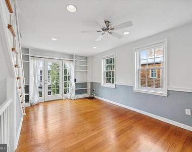 715 Rodman Street - Photo Thumbnail 9