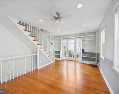 715 Rodman Street - Photo Thumbnail 10