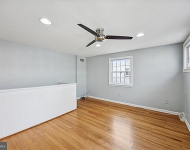 715 Rodman Street - Photo Thumbnail 5