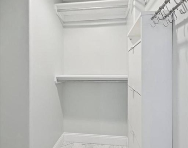 715 Rodman Street - Photo Thumbnail 7