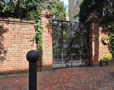 715 Rodman Street - Photo Thumbnail 27