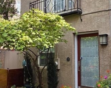 715 Rodman Street - Photo Thumbnail 30