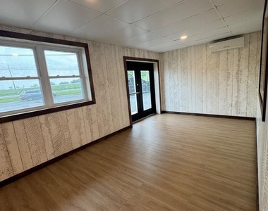 1191 Lancaster Pike - Photo Thumbnail 5