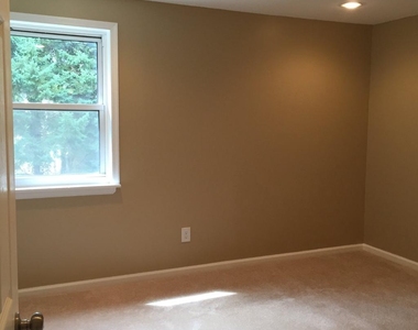 132 Paoli Pike - Photo Thumbnail 12