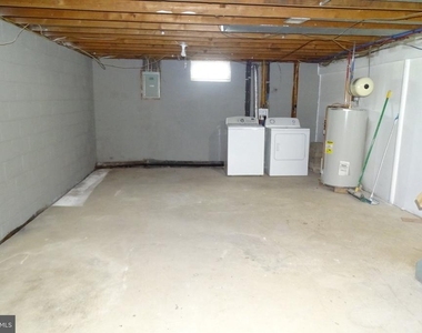 107 Hunter Way - Photo Thumbnail 7