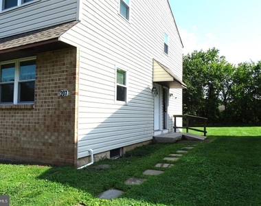 107 Hunter Way - Photo Thumbnail 1