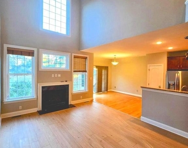 2336 S Whittmore Street - Photo Thumbnail 4