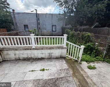 319 Academy Street - Photo Thumbnail 11