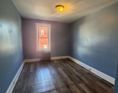 345 Woodland Street - Photo Thumbnail 2