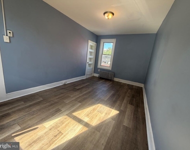 345 Woodland Street - Photo Thumbnail 3
