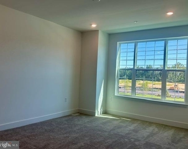 34 Bennet Field Way - Photo Thumbnail 23