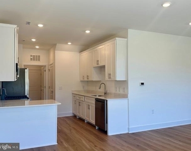 34 Bennet Field Way - Photo Thumbnail 10