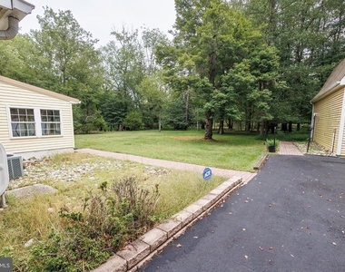 2294 Linden Avenue - Photo Thumbnail 6
