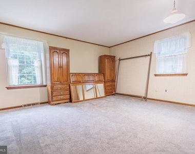 2294 Linden Avenue - Photo Thumbnail 25