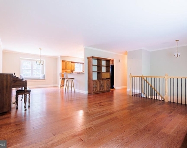 2294 Linden Avenue - Photo Thumbnail 13