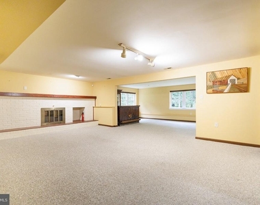 2294 Linden Avenue - Photo Thumbnail 39