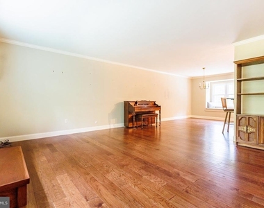 2294 Linden Avenue - Photo Thumbnail 11
