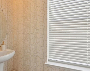 116 Spencer Way - Photo Thumbnail 8