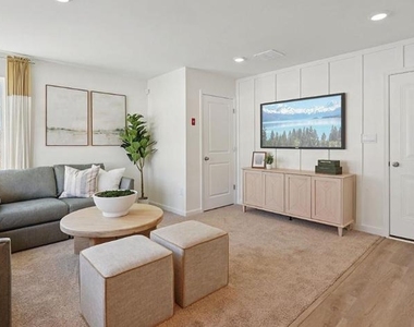 116 Spencer Way - Photo Thumbnail 2