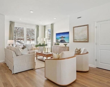 116 Spencer Way - Photo Thumbnail 9