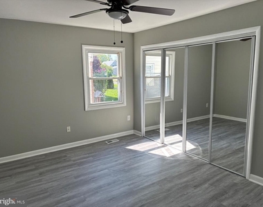 18 Glover Lane - Photo Thumbnail 12