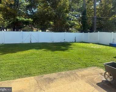 18 Glover Lane - Photo Thumbnail 19