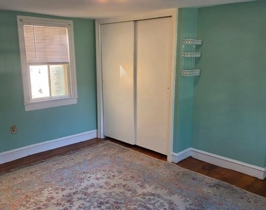 9 Walnut Street - Photo Thumbnail 13