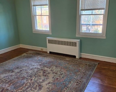 9 Walnut Street - Photo Thumbnail 14