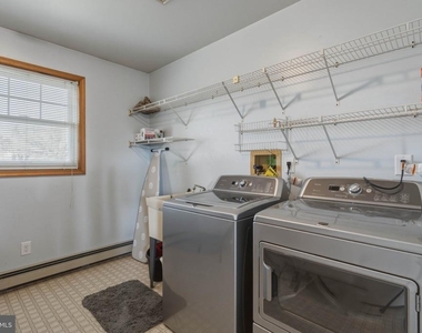 715 Lafayette Boulevard - Photo Thumbnail 13